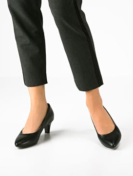Schwarze Pumps